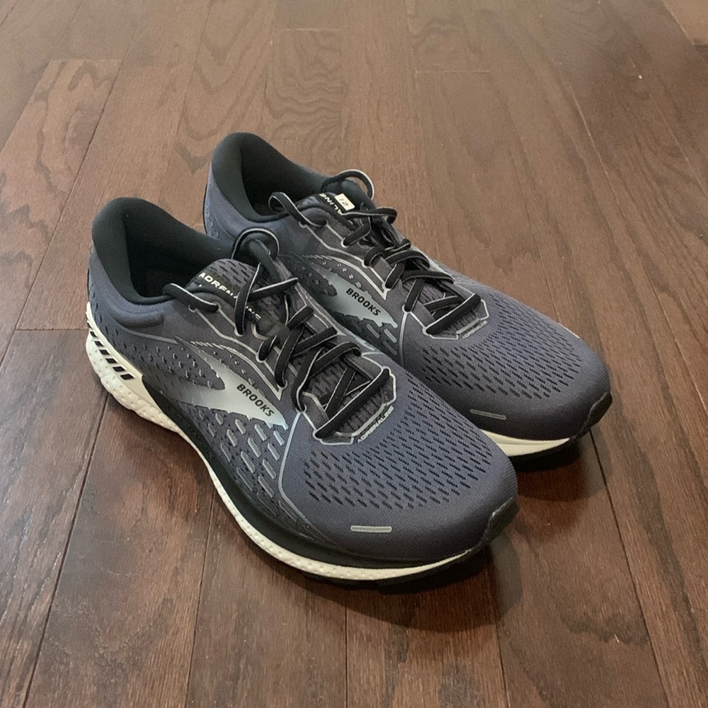 Brooks Adrenaline 21 - NEW